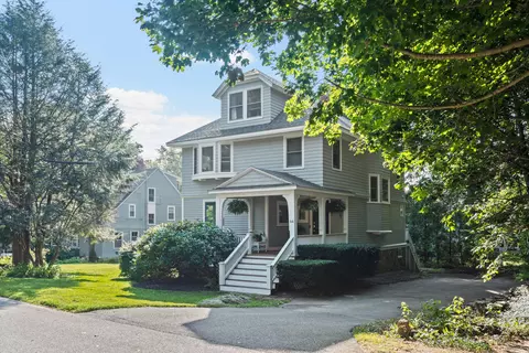 44 Ocean View Rd, Cape Elizabeth, ME 04107