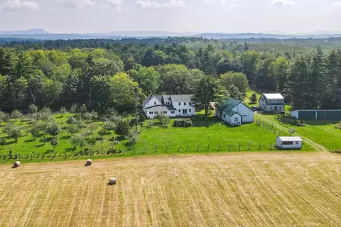 101 Fowles Rd, Searsmont, ME 04973