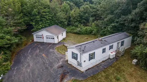 688 Wiscasset Rd, Pittston, ME 04345