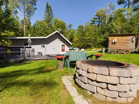 700 Wellington Rd, Parkman, ME 04443