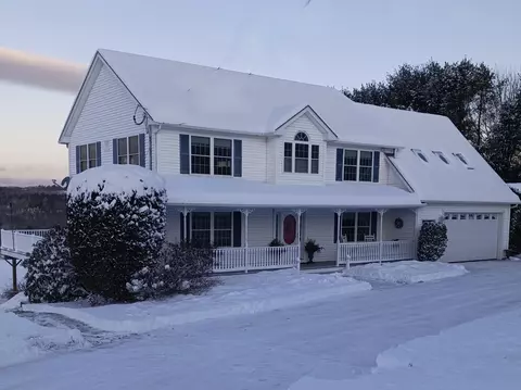 586 Lower St, Turner, ME 04282