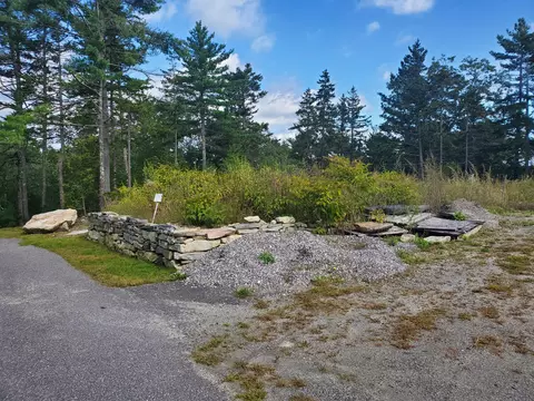 5 Captains Way, Southport, ME 04576