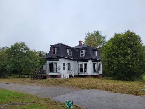 373 River Rd, Orrington, ME 04474