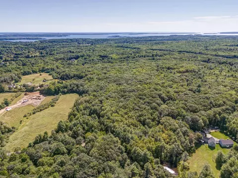 96 Harris Rd, Cumberland, ME 04021