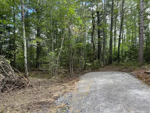 56 Pinewoods Rd, Lisbon, ME 04250