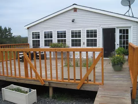 871 Main St, Van Buren, ME 04785