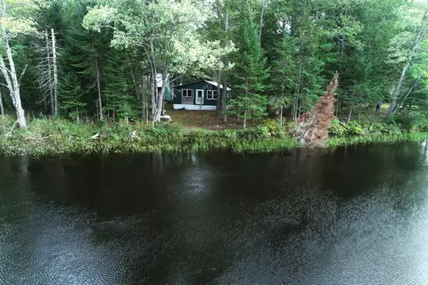 53 Al Copp Rd, Mount Vernon, ME 04352