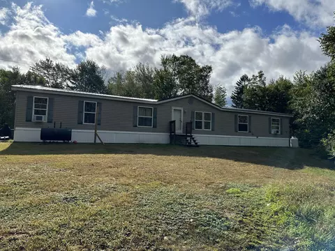 205 Main St, Oxford, ME 04270