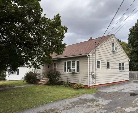 521 Main St, Lewiston, ME 04240