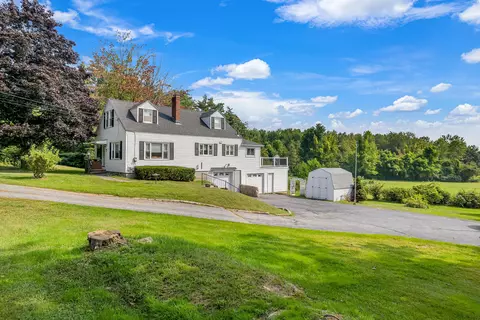 568 S Main St, Auburn, ME 04210