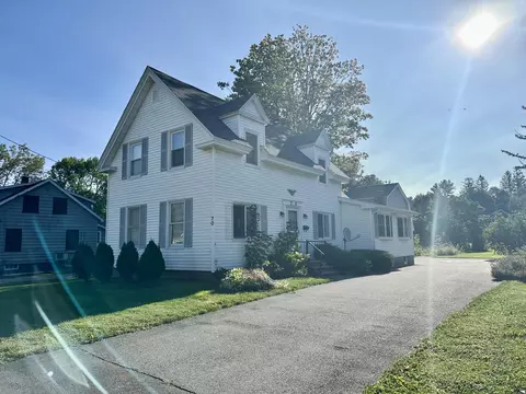 70 14th St, Bangor, ME 04401