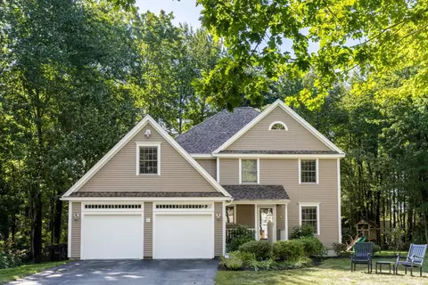 4 Quadrant Ln, Scarborough, ME 04074