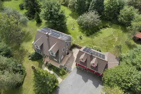 76 Greenwood Rd, Brunswick, ME 04011