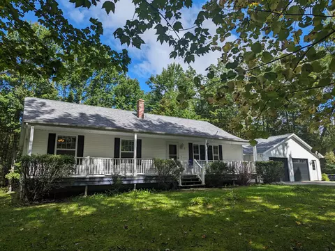 25 Chapman Dr, Litchfield, ME 04350