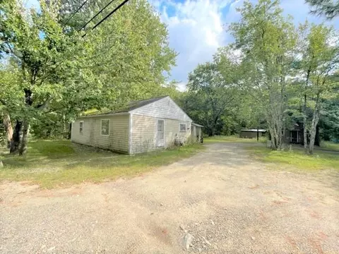 380 Alfred Rd, Kennebunk, ME 04043
