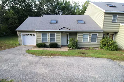 7 W View Dr #4, Lewiston, ME 04240