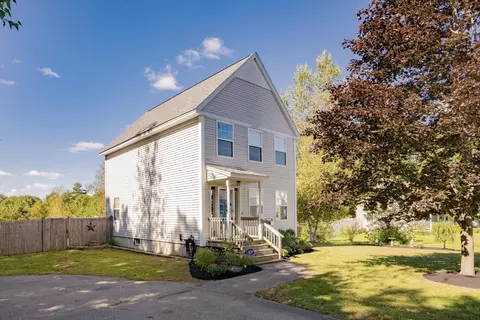 17 Prospect St, North Berwick, ME 03906
