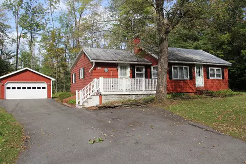 98 Middle Rd, Skowhegan, ME 04976