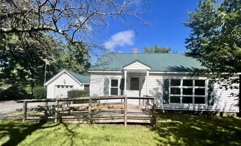 119 Ossipee Trl, Porter, ME 04068