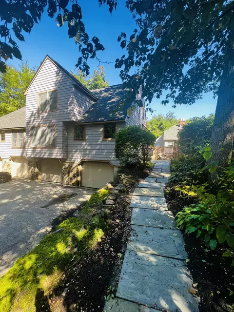6 Winslow Pl #6, Cape Elizabeth, ME 04107
