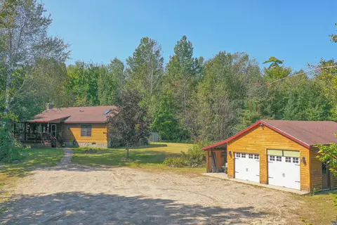 706 Bridgton Rd, Sebago, ME 04029