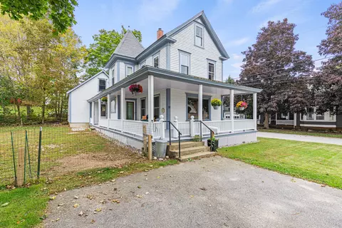 18 Whitman St, Norway, ME 04268