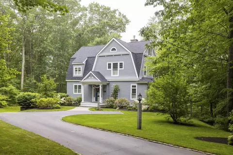 29 Tideview Ter, Kennebunk, ME 04043