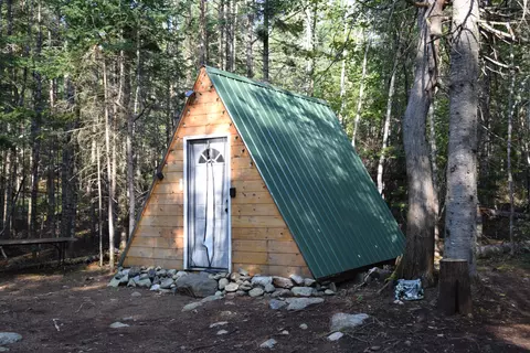 90 Tenney Hill Rd, Monson, ME 04464