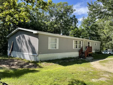 7 Boulder Ln, Brownfield, ME 04010