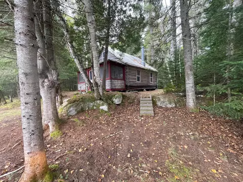 61 S Dike Rd, Richardsontown Twp, ME 04970