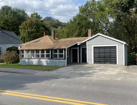 21 Grove St, Waterville, ME 04901