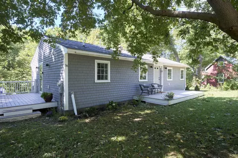 38 Admontem Ave, Rockland, ME 04841