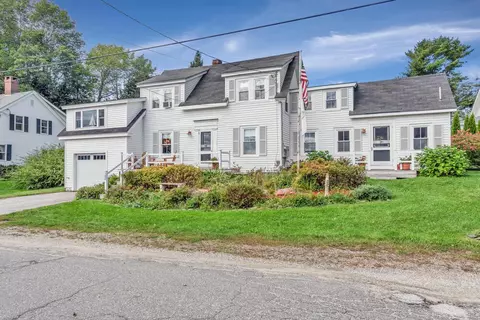 168 Perkins St, Castine, ME 04421