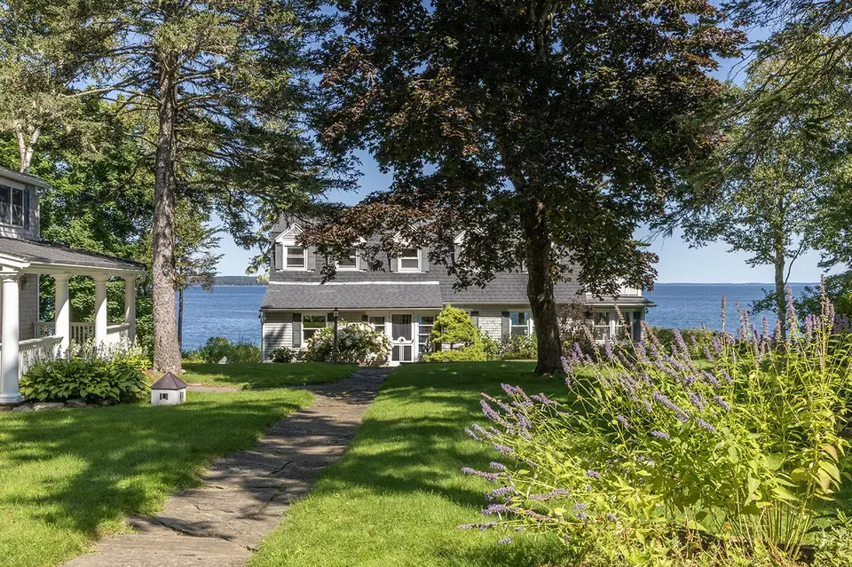 88 Bayview Ter, Owls Head, ME 04854 82 Photos Movoto