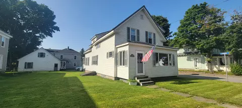 55 Washington St, Calais, ME 04619