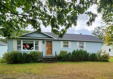 9 Josie St, Skowhegan, ME 04976