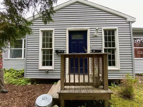 358 High St, Belfast, ME 04915