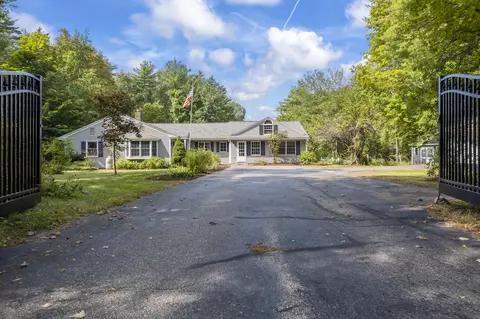 1046 Main St, Lovell, ME 04051