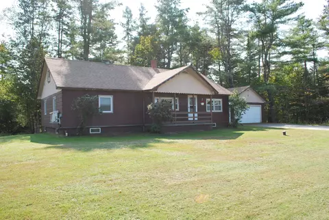 13 Webb Ridge Rd, Saint Albans, ME 04971