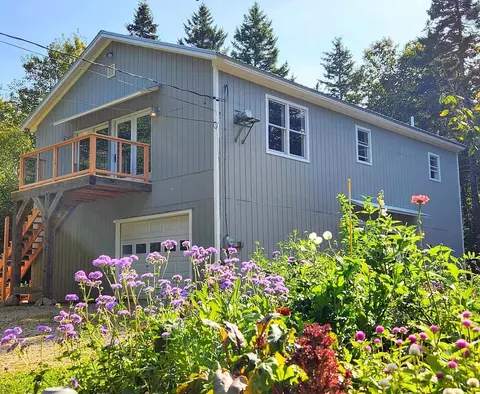 20 Harmony Ln, Tremont, ME 04612