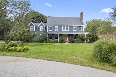 42 Meadow Ln, Eliot, ME 03903