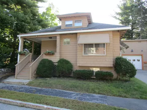 94 Western Prom, Auburn, ME 04210