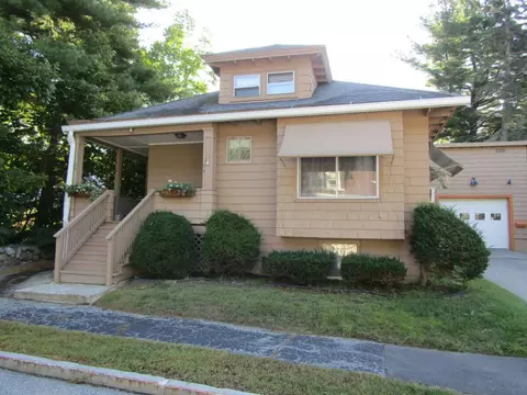 94 Western Prom, Auburn, ME 04210