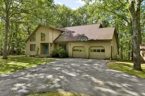 63 Keene Woods Rd, Damariscotta, ME 04543