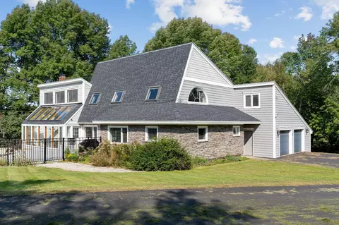 121 Hurst Ln, Farmington, ME 04938