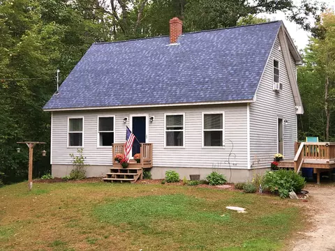 38 Mckenny Dr, New Gloucester, ME 04260