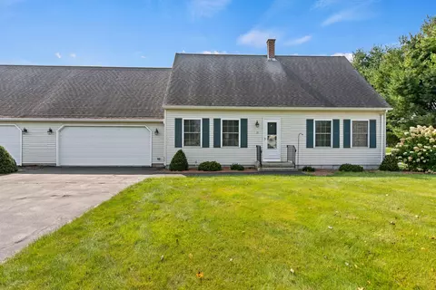 15 Aquamarine Ct #23, Auburn, ME 04210