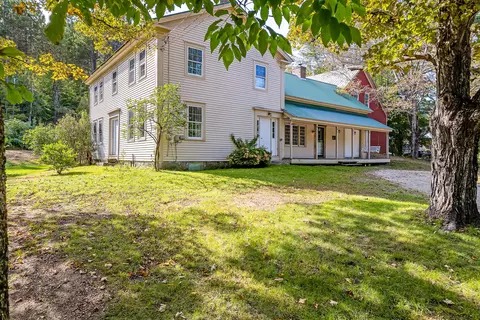 4 River Rd, Buckfield, ME 04220