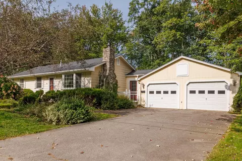 19 Fletcher St, Ellsworth, ME 04605