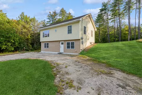 185 Vickery Rd, Auburn, ME 04210